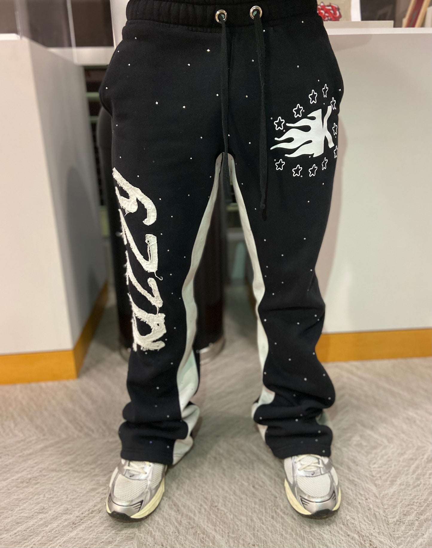 ''KIZZY'' FLARE SWEATPANTS